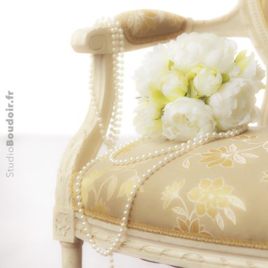Fauteuil Louis XV pour stylisme et décor en studio